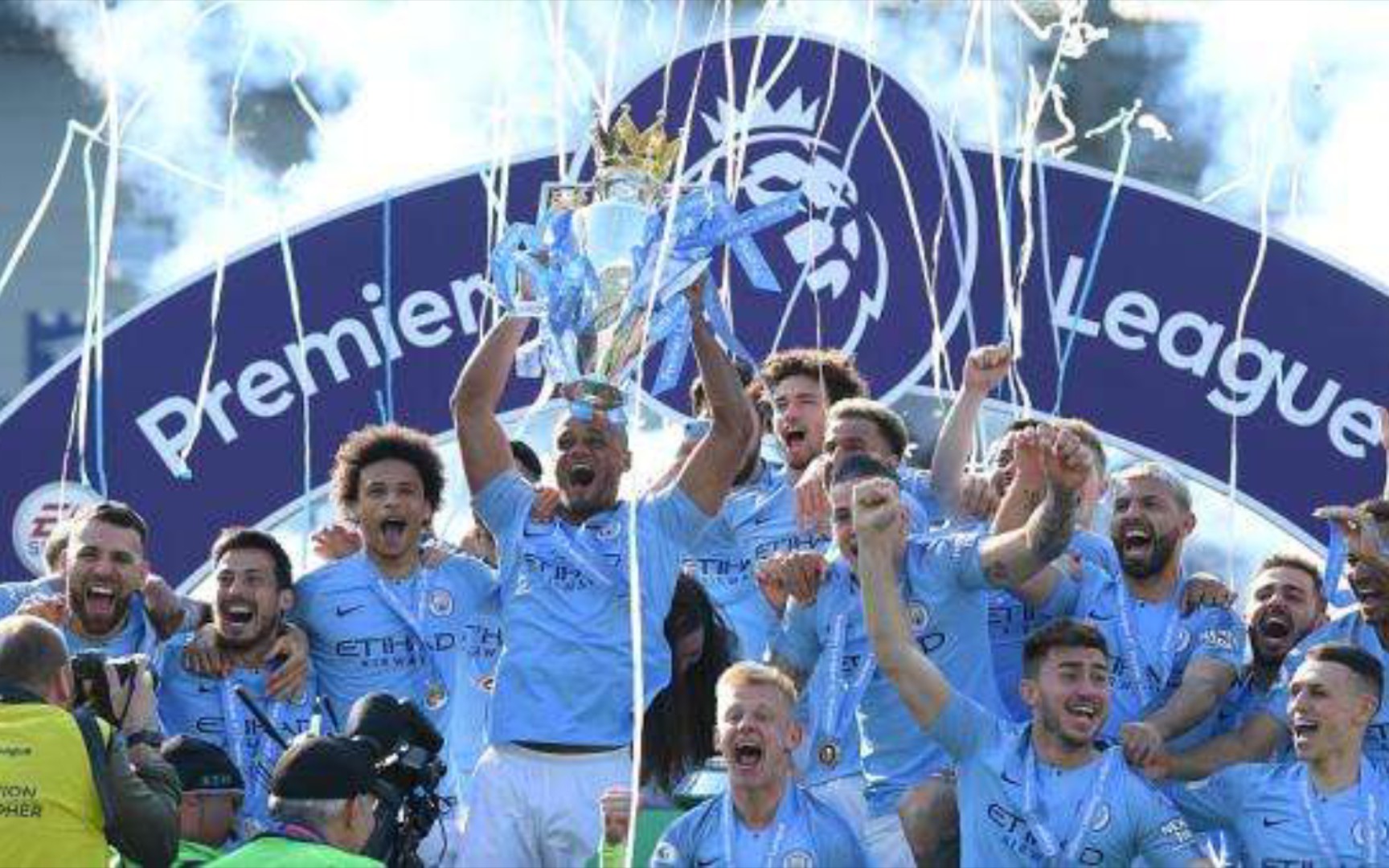 也应在场下 也应在场下